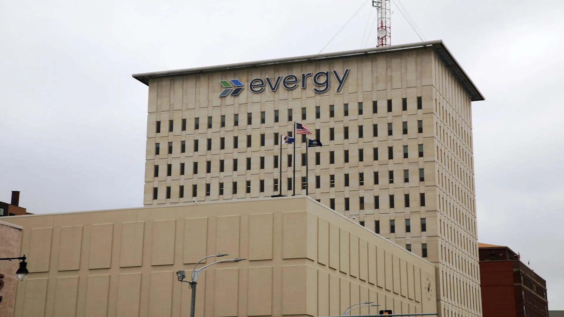 Stock Analysis: Evergy, Inc. (EVRG) – Q4 2024